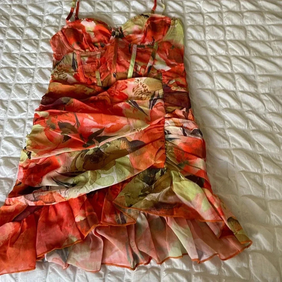 Prettylittlething Orange floral print frill hem bodycon dress - Picture 7 of 11